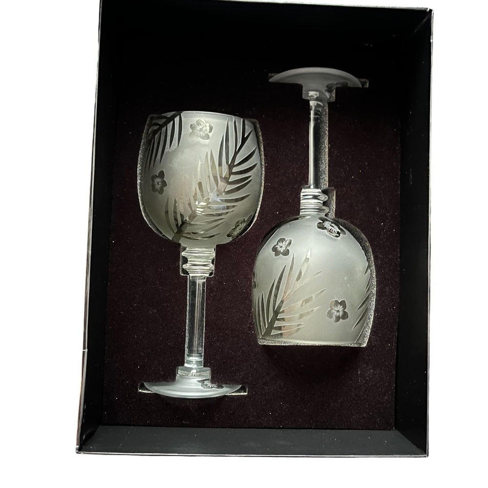 Michael Weems 2007 Elegant Frosted Glass Wine Goblets